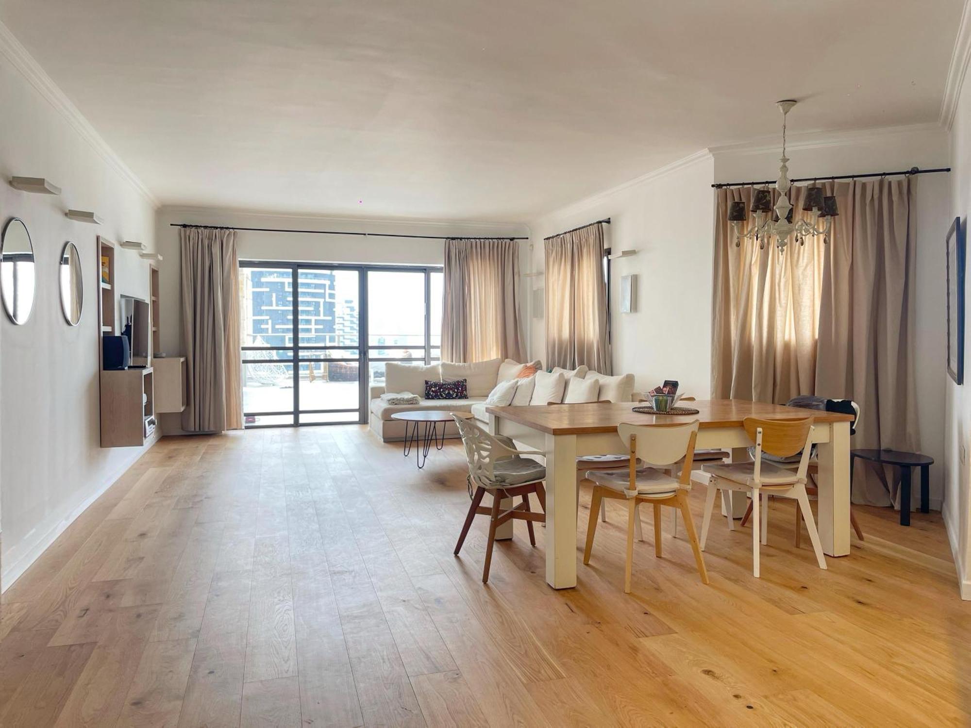 Beautiful Penthouse W/Amazing View, Prime Location Appartement Ramat Gan Buitenkant foto